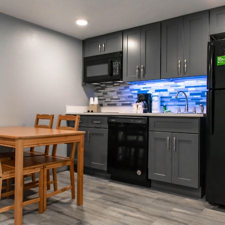 Celebration Suites Екстериор снимка