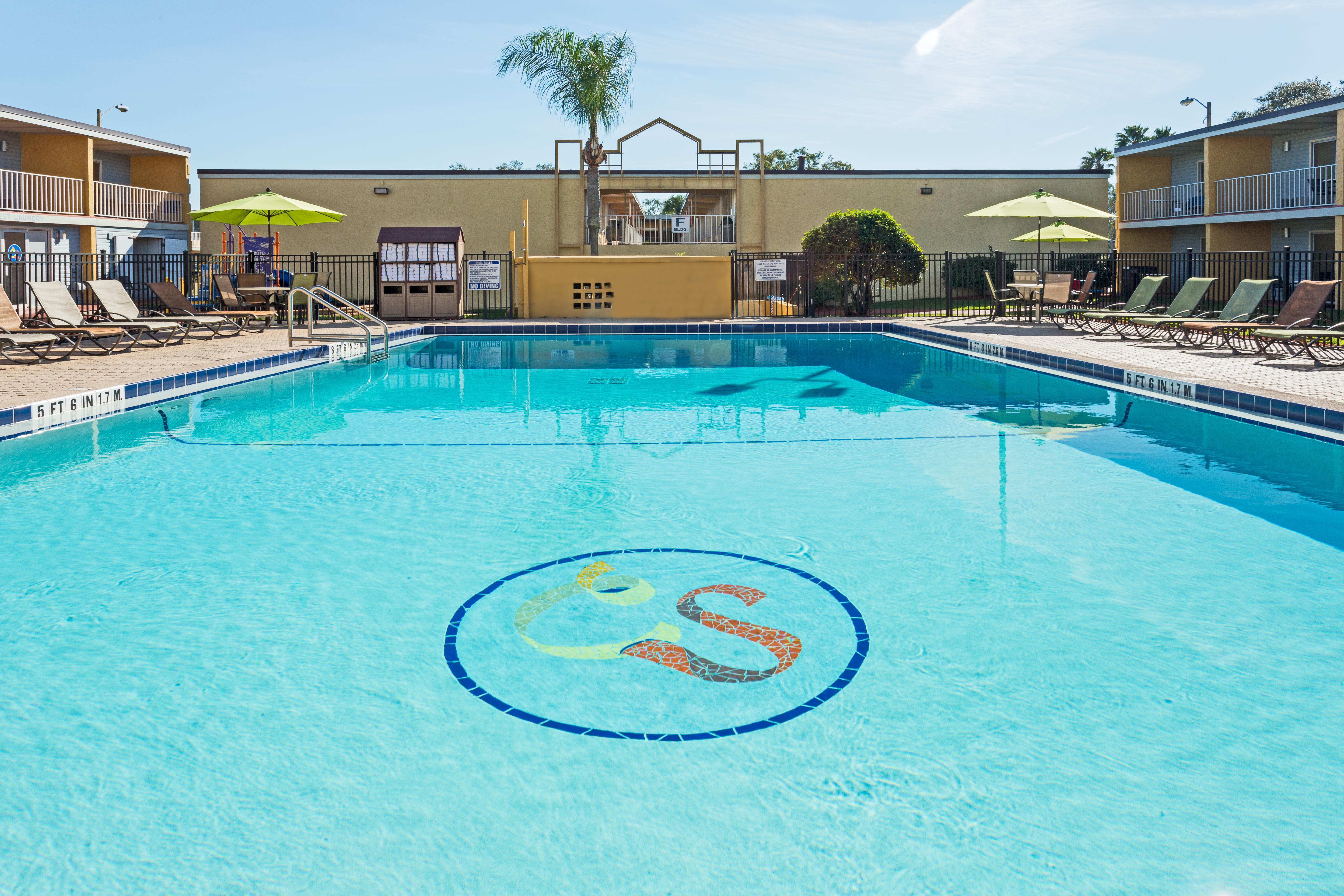 Celebration Suites Екстериор снимка