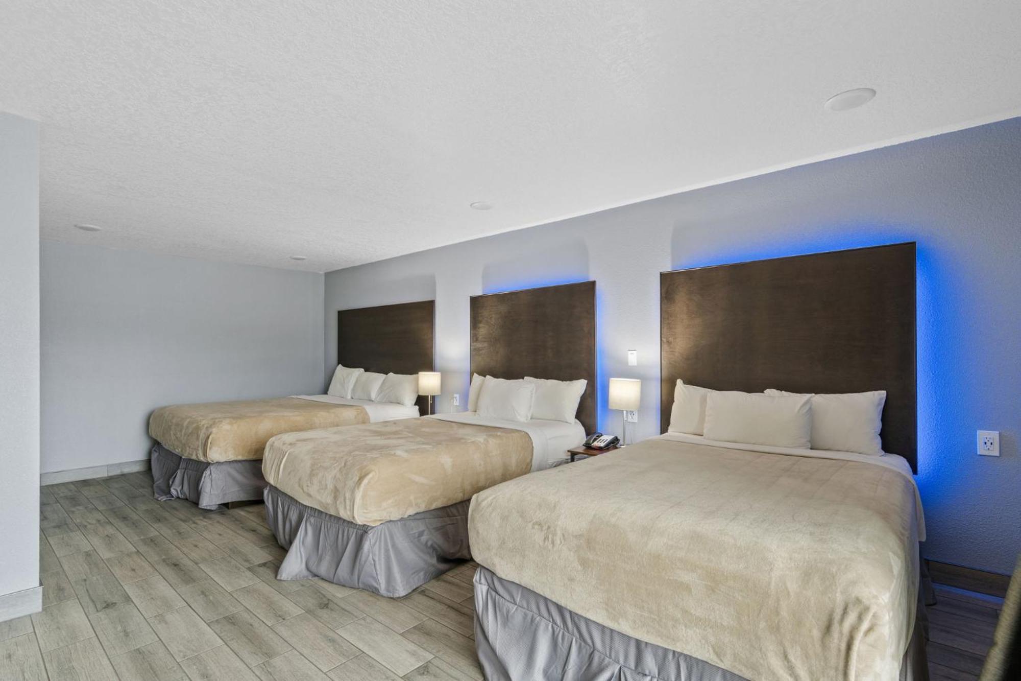Celebration Suites Екстериор снимка